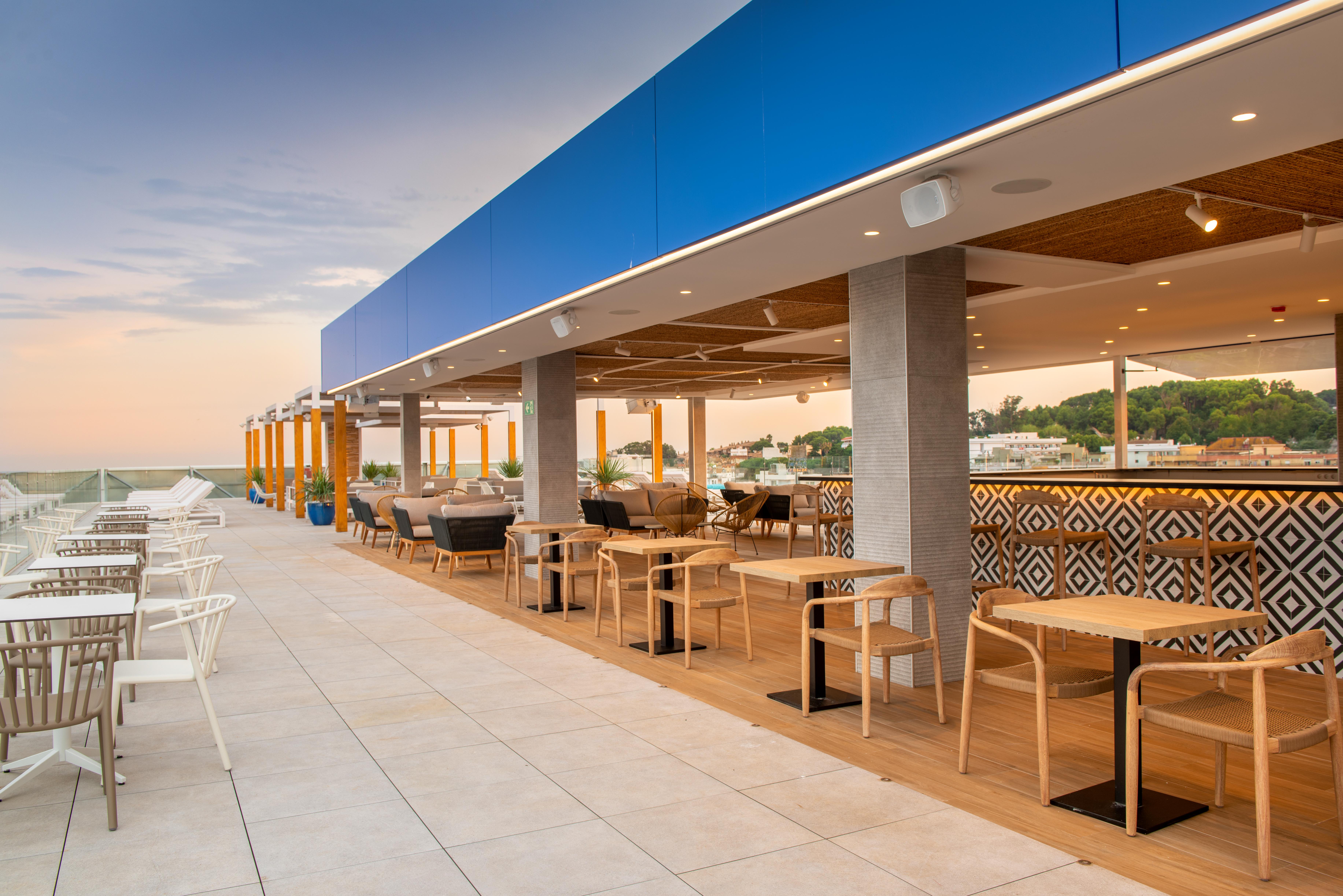 L'azure 4* Sup Hotel 4*